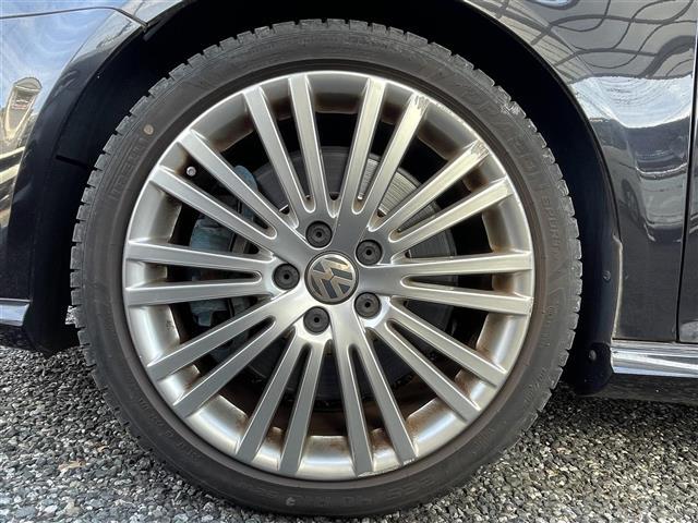 ゴルフ R32 本革シート シートヒーター 社外ディスプレイオーディオ バックカメラ 純正18インチAW HIDライト キーレス(28枚目)