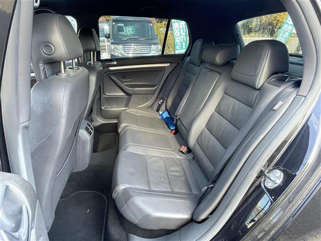 ゴルフ R32 本革シート シートヒーター 社外ディスプレイオーディオ バックカメラ 純正18インチAW HIDライト キーレス(40枚目)