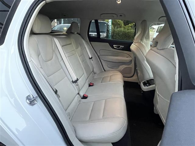 ガラスコーティング、ナビゲーション、ＥＴＣなど、その他のパーツの取り付けお見積もりのご相談も承っております！！クルマのこと何でもお任せください！