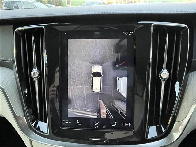 気になる車はすぐにお問い合わせください！画面右側の００６６から始まる無料ダイヤルからお問い合わせ下さい！専門スタッフがお車のご質問にお答えいたします！