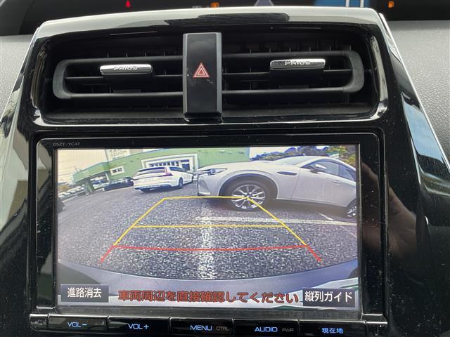 プリウス Ｓ　純正９型ナビＴＶ　バックカメラ　ビルトインＥＴＣ　レーダークルーズコントロール　衝突軽減ブレーキ　ＬＥＤヘッドライト　プッシュスタート　スマートキー（11枚目）