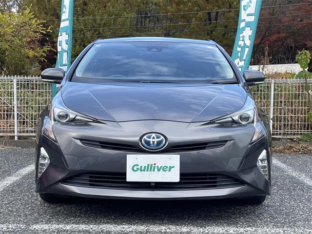 プリウス Ｓ　純正９型ナビＴＶ　バックカメラ　ビルトインＥＴＣ　レーダークルーズコントロール　衝突軽減ブレーキ　ＬＥＤヘッドライト　プッシュスタート　スマートキー（19枚目）