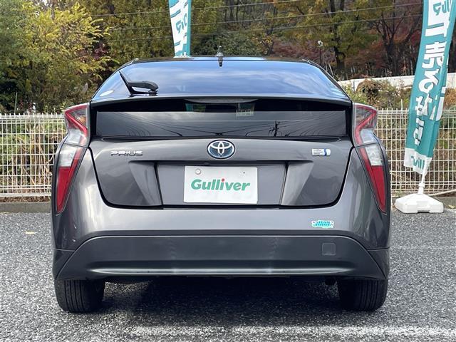 プリウス Ｓ　純正９型ナビＴＶ　バックカメラ　ビルトインＥＴＣ　レーダークルーズコントロール　衝突軽減ブレーキ　ＬＥＤヘッドライト　プッシュスタート　スマートキー（20枚目）