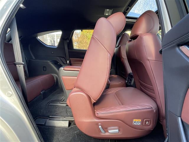 ＣＸ－８ ２５Ｔ　エクスクルーシブモード　１オーナー禁煙車　茶革シート　エアシート＆シートヒーター　ＢＯＳＥサウンド　純正ナビＴＶ　３６０度カメラ　前後ドラレコ　パワーバックドア　クリアランスソナー　純正１９インチＡＷ　ＬＥＤヘッドライト（8枚目）