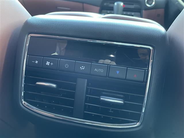 ＣＸ－８ ２５Ｔ　エクスクルーシブモード　１オーナー禁煙車　茶革シート　エアシート＆シートヒーター　ＢＯＳＥサウンド　純正ナビＴＶ　３６０度カメラ　前後ドラレコ　パワーバックドア　クリアランスソナー　純正１９インチＡＷ　ＬＥＤヘッドライト（24枚目）