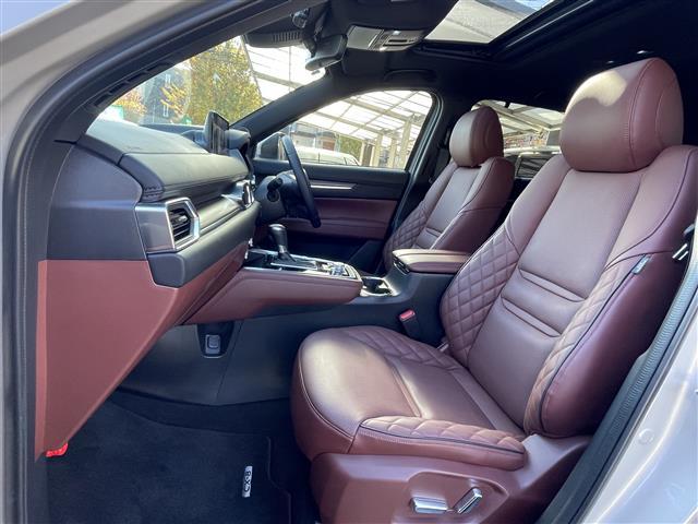 ＣＸ－８ ２５Ｔ　エクスクルーシブモード　１オーナー禁煙車　茶革シート　エアシート＆シートヒーター　ＢＯＳＥサウンド　純正ナビＴＶ　３６０度カメラ　前後ドラレコ　パワーバックドア　クリアランスソナー　純正１９インチＡＷ　ＬＥＤヘッドライト（39枚目）
