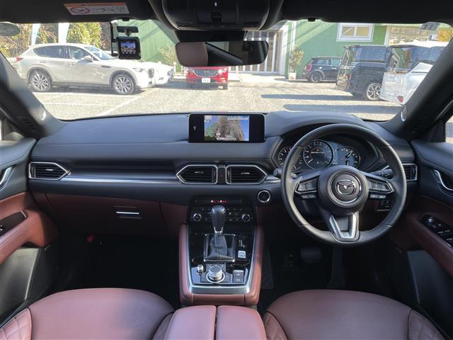 ＣＸ－８ ２５Ｔ　エクスクルーシブモード　１オーナー禁煙車　茶革シート　エアシート＆シートヒーター　ＢＯＳＥサウンド　純正ナビＴＶ　３６０度カメラ　前後ドラレコ　パワーバックドア　クリアランスソナー　純正１９インチＡＷ　ＬＥＤヘッドライト（42枚目）