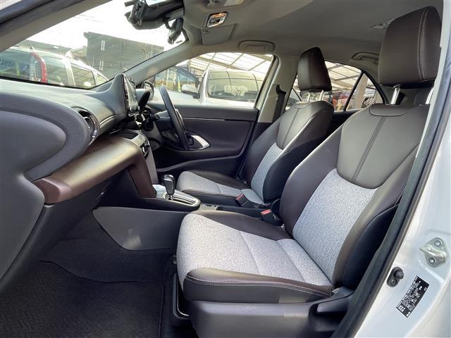 ヤリスクロス ハイブリッドZ 1オーナー禁煙車 純正ナビ 全方位カメラ 前席シートヒーター ビルトインETC 前後ドラレコ LEDヘッドライト レーダークルーズコントロール 衝突軽減ブレーキ クリアランスソナー プッシュスタート(31枚目)