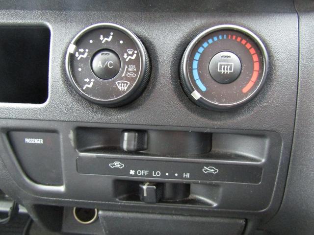 ハイエースワゴン ＧＬ　純正ナビゲーション　ワンセグテレビ　バックカメラ　ＥＴＣ　パワースライドドア　ＡＣ１００Ｖ　助手席エアバック　キーレスエントリー（26枚目）