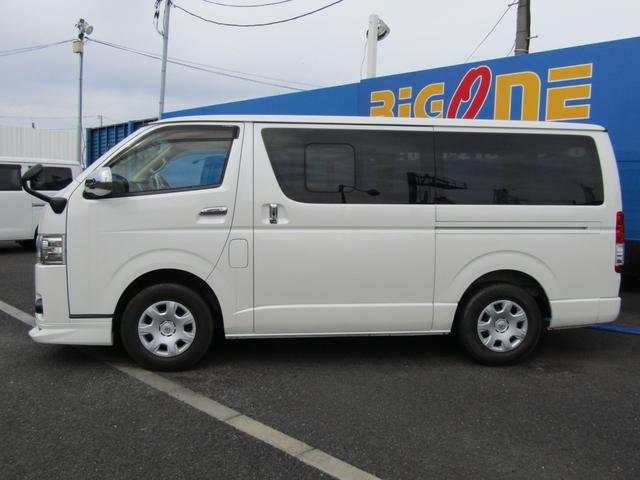 ハイエースバン スーパーＧＬ　ダークプライム　純正ナビゲーション　フルセグテレビ　バックカメラ　ＥＴＣ　ＬＥＤヘッドライト　スマートキー　ベッドキット　ハーフレザー　両側スライドドア（18枚目）