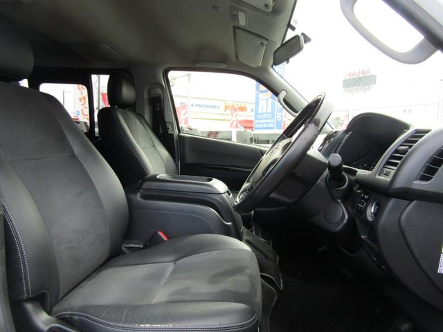 ハイエースバン スーパーＧＬ　ダークプライム　純正ナビゲーション　フルセグテレビ　バックカメラ　ＥＴＣ　ＬＥＤヘッドライト　スマートキー　ベッドキット　ハーフレザー　両側スライドドア（21枚目）