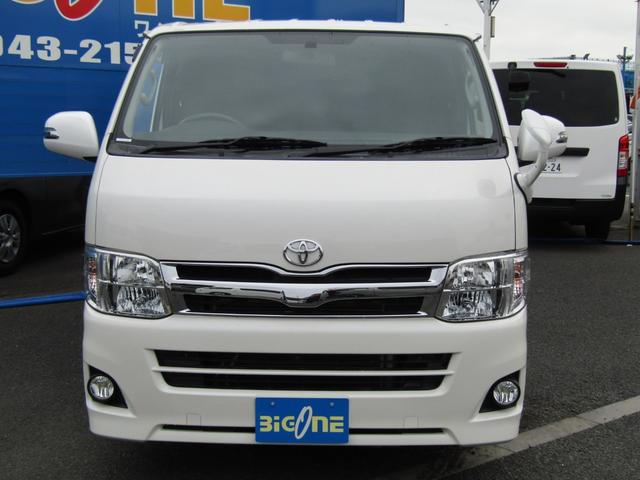 ハイエースバン ロングスーパーＧＬ　社外ナビゲーション　フルセグテレビ　バックカメラ　助手席エアバック　ベッドキット　ＥＴ　ＡＣ１００Ｖ　社外アルミホイール（12枚目）