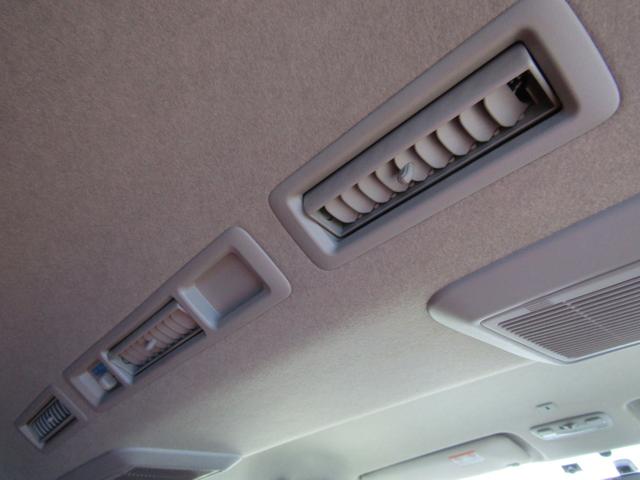 ハイエースバン ロングスーパーＧＬ　社外ナビゲーション　フルセグテレビ　バックカメラ　助手席エアバック　ベッドキット　ＥＴ　ＡＣ１００Ｖ　社外アルミホイール（22枚目）