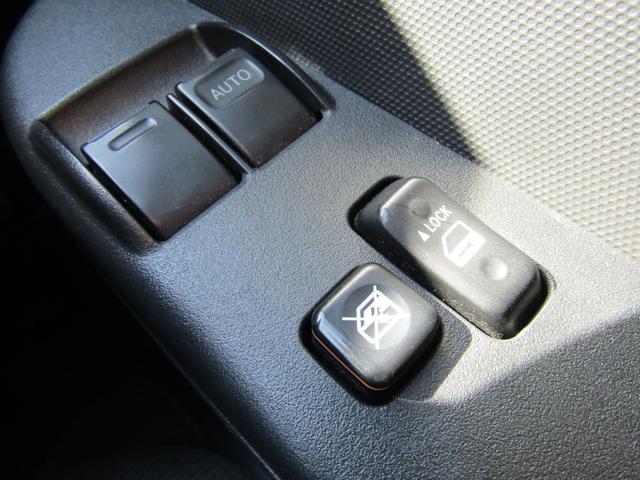 ハイエースバン ロングＤＸ　ＧＬパッケージ　純正ナビゲーション　ブルートゥース　ワンセグテレビ　ＥＴＣ　キーレスエントリー　電動格納ミラー　両側スライドドア　６人乗り（24枚目）