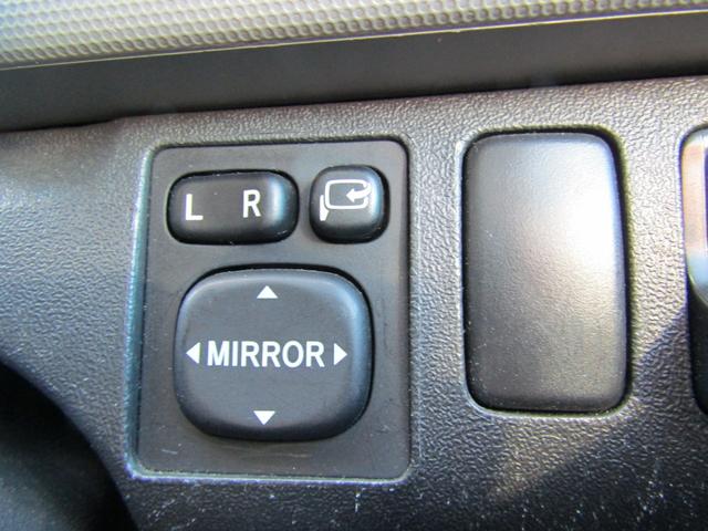 ハイエースバン ロングＤＸ　ＧＬパッケージ　純正ナビゲーション　ブルートゥース　ワンセグテレビ　ＥＴＣ　キーレスエントリー　電動格納ミラー　両側スライドドア　６人乗り（25枚目）