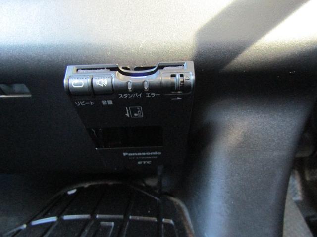 ハイエースバン ロングＤＸ　ＧＬパッケージ　純正ナビゲーション　ブルートゥース　ワンセグテレビ　ＥＴＣ　キーレスエントリー　電動格納ミラー　両側スライドドア　６人乗り（26枚目）