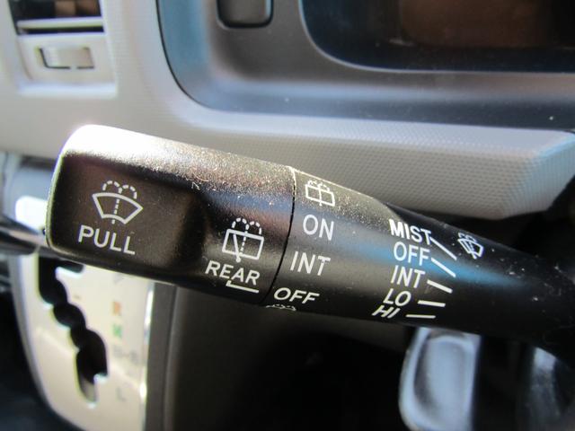 ハイエースバン ロングＤＸ　ＧＬパッケージ　純正ナビゲーション　ブルートゥース　ワンセグテレビ　ＥＴＣ　キーレスエントリー　電動格納ミラー　両側スライドドア　６人乗り（33枚目）