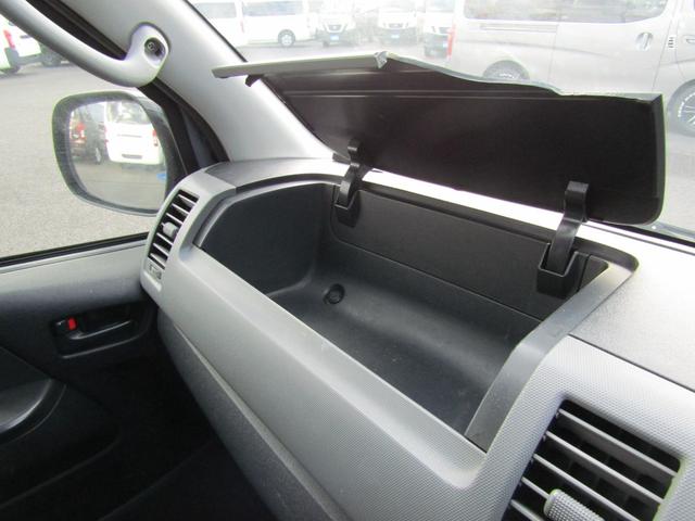 ハイエースバン ロングDX GLパッケージ 社外ナビゲーション フルセグテレビ ブルートゥース ETC 両側スライドドア 6人乗り キーレスエントリー オールペイント(27枚目)