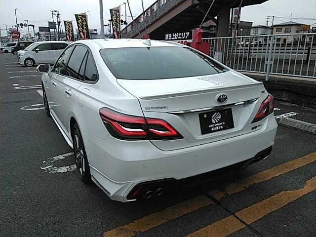 クラウン RSアドバンス Four ワンオーナー 革シート キーレス フルセグ ナビ&TV 18アルミホイール アイドリングストップ エアバッグ 電動シート オートマ ディーラー車 フル装備 安全装備 助手席エアバッグ サイドエアバッグ(3枚目)