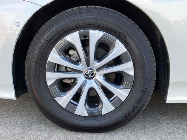 プリウス Ａプレミアム　クリアランスソナー　レーンアシスト　オートクルーズコントロール　パークアシスト　衝突被害軽減システム　バックカメラ　ナビ　ＴＶ　アルミホイール　オートマチックハイビーム　オートライト（25枚目）