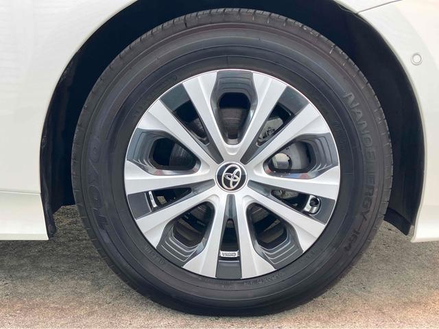 プリウス Ａプレミアム　クリアランスソナー　レーンアシスト　オートクルーズコントロール　パークアシスト　衝突被害軽減システム　バックカメラ　ナビ　ＴＶ　アルミホイール　オートマチックハイビーム　オートライト（27枚目）