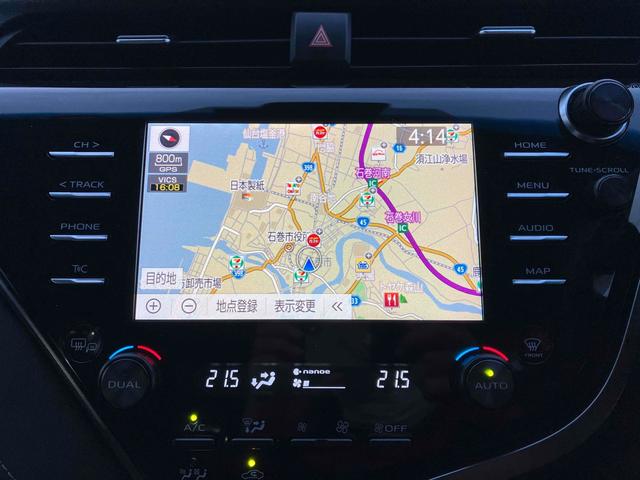 カムリ WSレザーパッケージ TRDエアロ クリアランスソナー レーンアシスト オートクルーズコントロール バックカメラ ナビ オートマチックハイビーム LEDヘッドランプ ヘッドアップディスプレイ パドルシフト(4枚目)