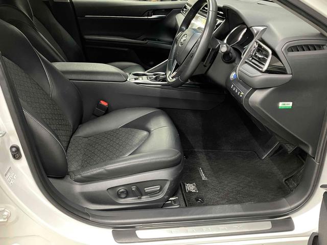 カムリ WSレザーパッケージ TRDエアロ クリアランスソナー レーンアシスト オートクルーズコントロール バックカメラ ナビ オートマチックハイビーム LEDヘッドランプ ヘッドアップディスプレイ パドルシフト(37枚目)