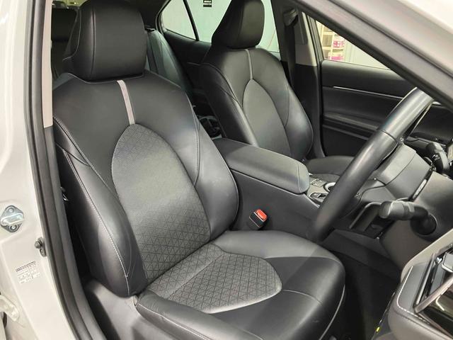 カムリ WSレザーパッケージ TRDエアロ クリアランスソナー レーンアシスト オートクルーズコントロール バックカメラ ナビ オートマチックハイビーム LEDヘッドランプ ヘッドアップディスプレイ パドルシフト(38枚目)