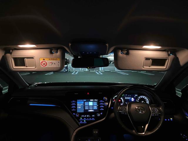 カムリ WSレザーパッケージ TRDエアロ クリアランスソナー レーンアシスト オートクルーズコントロール バックカメラ ナビ オートマチックハイビーム LEDヘッドランプ ヘッドアップディスプレイ パドルシフト(47枚目)