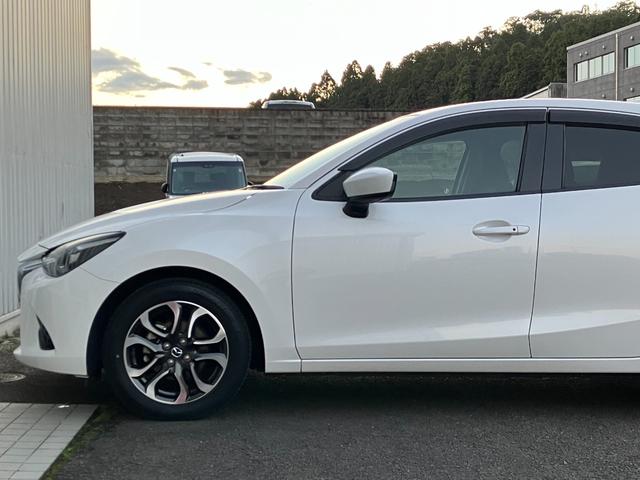 デミオ XDツーリング 純正ナビ・シートヒーター・ETC・プッシュスタート・クルーズコントロール・ヘッドアップディスプレイ・LEDヘッドライト・オートライト・16インチアルミ(9枚目)