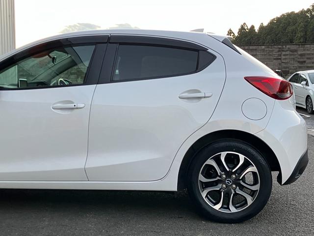 デミオ XDツーリング 純正ナビ・シートヒーター・ETC・プッシュスタート・クルーズコントロール・ヘッドアップディスプレイ・LEDヘッドライト・オートライト・16インチアルミ(10枚目)