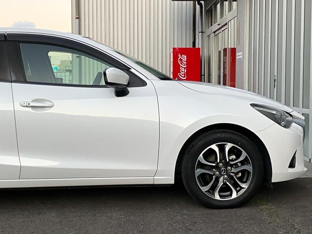 デミオ XDツーリング 純正ナビ・シートヒーター・ETC・プッシュスタート・クルーズコントロール・ヘッドアップディスプレイ・LEDヘッドライト・オートライト・16インチアルミ(13枚目)