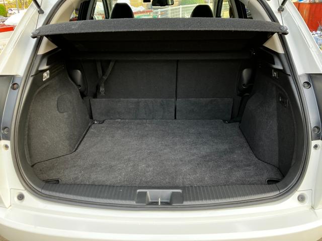 ヴェゼル ハイブリッドＺ・ホンダセンシング　純正メモリーナビ、シートヒーター、純正エンジンスターター、電動パーキング、オートクルーズ、ＬＥＤヘッドライト、オートライトー、レーンキープアシスト、バックカメラ、ＥＴＣ、ワンオーナー車（17枚目）