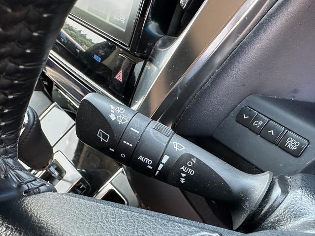 ヴェルファイアハイブリッド ＺＲ　４ＷＤ　後席モニター　電動シート　両側電動スライドドア　クルーズコントロール　クリアランスソナー　純正ナビ　バックカメラ　フルセグ　ブルートゥース　クリアランスソナー　純正アルミ　ＬＥＤヘッドライト（46枚目）
