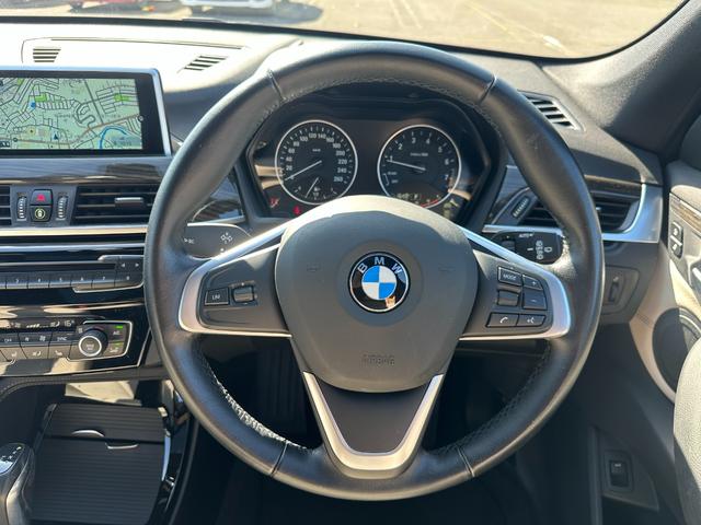 Ｘ１ ｘＤｒｉｖｅ　２０ｉ　ｘライン　純正ナビ／サンルーフ／ハーフレザー／ＬＥＤヘッドライト／ＥＴＣ２．０／パワーバックドア／純正１９インチアルミ／純正アルミスタッドレス付き／ブルートゥース再生／ＣＤ／ＤＶＤ／スマートキー／スペアキー（15枚目）