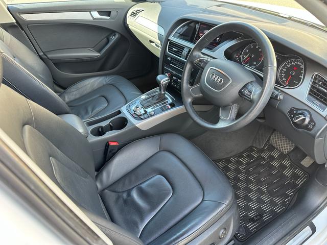 Ａ４アバント ２．０ＴＦＳＩ　クワトロ／４ＷＤ／純正ナビ／バックカメラ／ＥＴＣ／クリアランスソナー／パワーシート／シートヒーター／１７インチ純正アルミホイール／スマートキー／プッシュスタート／電動格納ミラー／アイドリングストップ（19枚目）