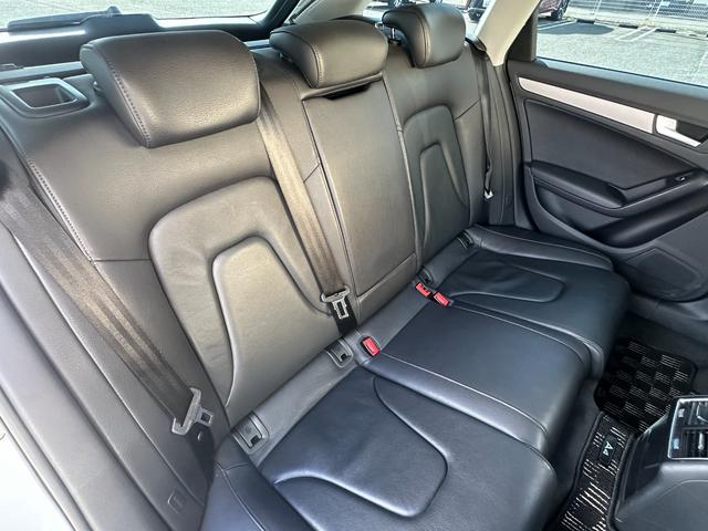 Ａ４アバント ２．０ＴＦＳＩ　クワトロ／４ＷＤ／純正ナビ／バックカメラ／ＥＴＣ／クリアランスソナー／パワーシート／シートヒーター／１７インチ純正アルミホイール／スマートキー／プッシュスタート／電動格納ミラー／アイドリングストップ（22枚目）