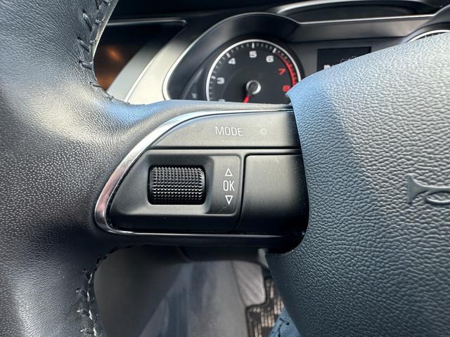 Ａ４アバント ２．０ＴＦＳＩ　クワトロ／４ＷＤ／純正ナビ／バックカメラ／ＥＴＣ／クリアランスソナー／パワーシート／シートヒーター／１７インチ純正アルミホイール／スマートキー／プッシュスタート／電動格納ミラー／アイドリングストップ（28枚目）