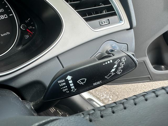 Ａ４アバント ２．０ＴＦＳＩ　クワトロ／４ＷＤ／純正ナビ／バックカメラ／ＥＴＣ／クリアランスソナー／パワーシート／シートヒーター／１７インチ純正アルミホイール／スマートキー／プッシュスタート／電動格納ミラー／アイドリングストップ（31枚目）