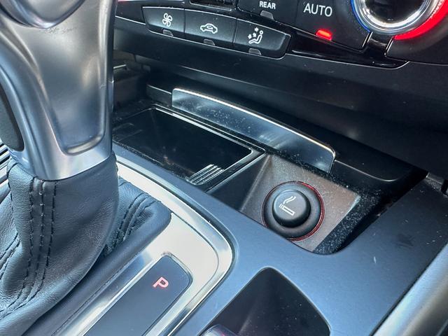 Ａ４アバント ２．０ＴＦＳＩ　クワトロ／４ＷＤ／純正ナビ／バックカメラ／ＥＴＣ／クリアランスソナー／パワーシート／シートヒーター／１７インチ純正アルミホイール／スマートキー／プッシュスタート／電動格納ミラー／アイドリングストップ（37枚目）