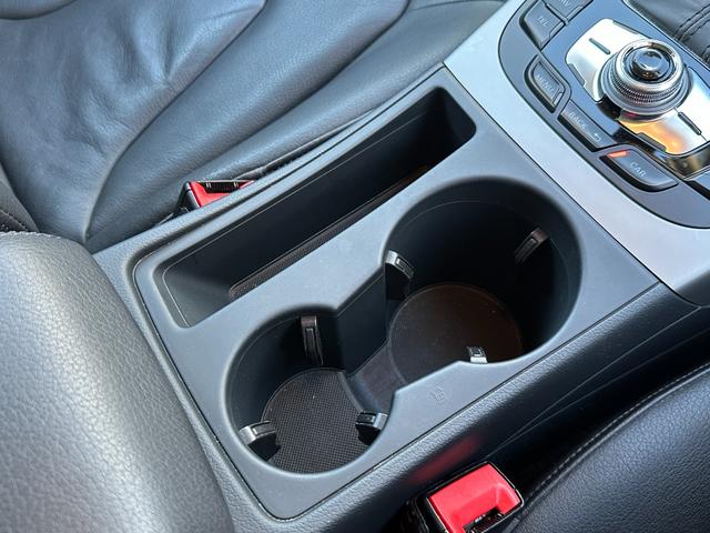 Ａ４アバント ２．０ＴＦＳＩ　クワトロ／４ＷＤ／純正ナビ／バックカメラ／ＥＴＣ／クリアランスソナー／パワーシート／シートヒーター／１７インチ純正アルミホイール／スマートキー／プッシュスタート／電動格納ミラー／アイドリングストップ（41枚目）
