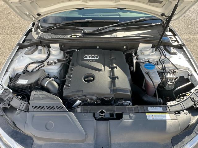 Ａ４アバント ２．０ＴＦＳＩ　クワトロ／４ＷＤ／純正ナビ／バックカメラ／ＥＴＣ／クリアランスソナー／パワーシート／シートヒーター／１７インチ純正アルミホイール／スマートキー／プッシュスタート／電動格納ミラー／アイドリングストップ（50枚目）