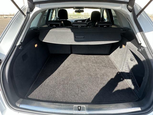 Ａ４アバント ２．０ＴＦＳＩ　クワトロ／４ＷＤ／純正ナビ／バックカメラ／ＥＴＣ／クリアランスソナー／パワーシート／シートヒーター／１７インチ純正アルミホイール／スマートキー／プッシュスタート／電動格納ミラー／アイドリングストップ（51枚目）