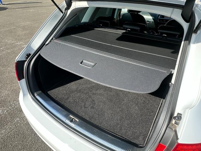 Ａ４アバント ２．０ＴＦＳＩ　クワトロ／４ＷＤ／純正ナビ／バックカメラ／ＥＴＣ／クリアランスソナー／パワーシート／シートヒーター／１７インチ純正アルミホイール／スマートキー／プッシュスタート／電動格納ミラー／アイドリングストップ（52枚目）