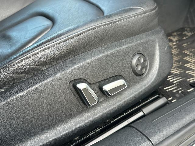 Ａ４アバント ２．０ＴＦＳＩ　クワトロ／４ＷＤ／純正ナビ／バックカメラ／ＥＴＣ／クリアランスソナー／パワーシート／シートヒーター／１７インチ純正アルミホイール／スマートキー／プッシュスタート／電動格納ミラー／アイドリングストップ（58枚目）