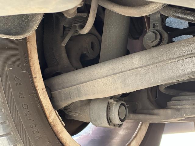 Ａ４アバント ２．０ＴＦＳＩ　クワトロ／４ＷＤ／純正ナビ／バックカメラ／ＥＴＣ／クリアランスソナー／パワーシート／シートヒーター／１７インチ純正アルミホイール／スマートキー／プッシュスタート／電動格納ミラー／アイドリングストップ（72枚目）