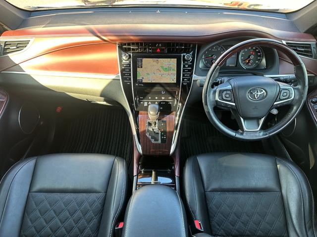 ハリアー プレミアム アドバンスドパッケージ 4WD/純正8型ナビ/全方位カメラ/JBLサウンド/トヨタセーフティセンス/レーダークルーズコントロール/衝突軽減装置/パワーバックドア/パワーシート/スマートキー/オートハイビーム/電動チルト(5枚目)