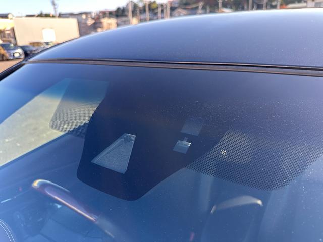 ハリアー プレミアム アドバンスドパッケージ 4WD/純正8型ナビ/全方位カメラ/JBLサウンド/トヨタセーフティセンス/レーダークルーズコントロール/衝突軽減装置/パワーバックドア/パワーシート/スマートキー/オートハイビーム/電動チルト(59枚目)