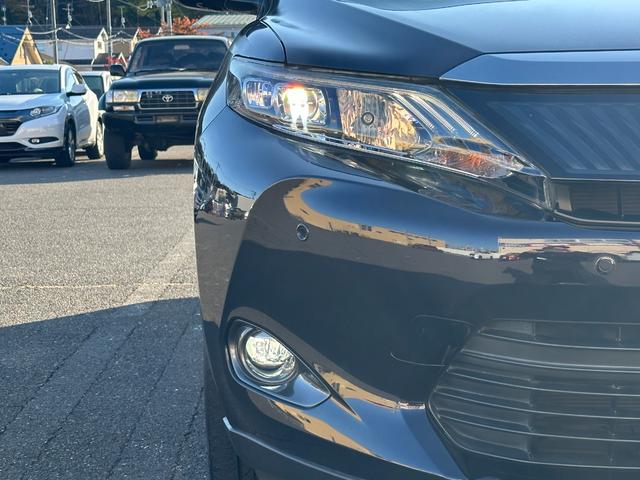 ハリアー プレミアム アドバンスドパッケージ 4WD/純正8型ナビ/全方位カメラ/JBLサウンド/トヨタセーフティセンス/レーダークルーズコントロール/衝突軽減装置/パワーバックドア/パワーシート/スマートキー/オートハイビーム/電動チルト(70枚目)