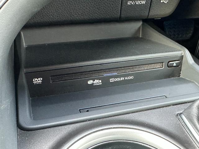 カムリ WSレザーパッケージ 4WD 後期型/4WD/GRフルエアロ/TRDドレスアップマフラー/全方位カメラ/JBL/純正ナビ/ディスプレイオーディオ/ヘッドアップディスプレイ/ブラインドスポットモニター/ETC2.0/フルレザーシート(26枚目)